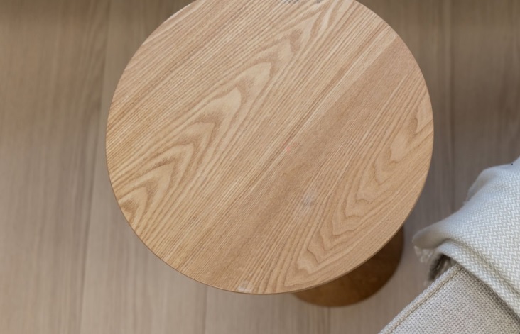 Jak stoliki mogą uzupełniać strefę wypoczynkową?